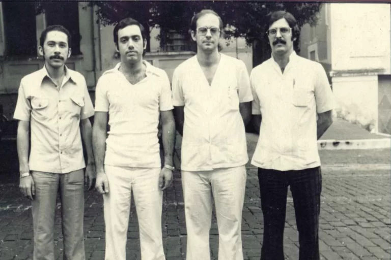 Dr. Armando Pereira de Almeida, Dr. Olimpio José Nogueira Viana Bittar (Não terminou o curso), Dr. Reinaldo Luiz de Oliveira Resende (Não terminou o curso), Dr. Helio José Cezarino.